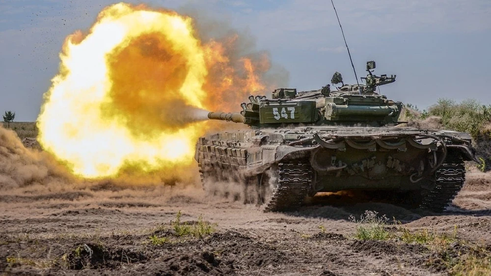 Xe tăng T-72. Ảnh: CREATIVE COMMONS xe tăng T-72.jpg