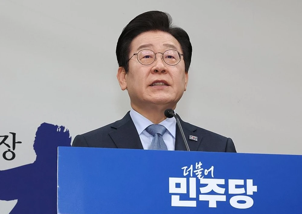 lãnh đạo đảng đối lập DP.jpg