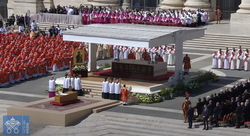 Lễ tang Giáo hoàng Francis. Ảnh chụp màn hình: VATICAN MEDIA/YOUTUBE Ảnh màn hình 2025-04-26 lúc 4.11.29 CH.png