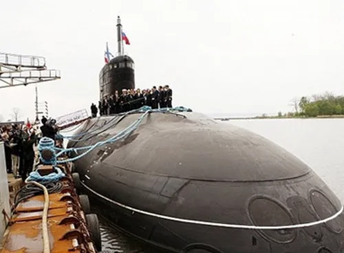 Xem sức mạnh 'khủng' tàu ngầm Kilo Hà Nội của Hải quân Việt Nam ảnh 16