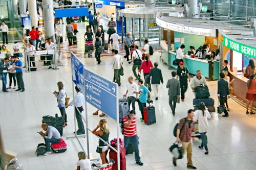 Thái Lan sẵn sàng cứu hộ nếu sân bay bị bao vây 4