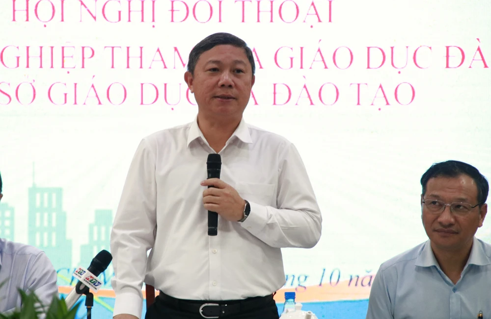Phó Chủ tịch UBND TP.HCM Dương Anh Đức nhấn mạnh cần quan tâm, lắng nghe ý kiến, đóng góp của doanh nghiệp. Ảnh: VÕ THƠ doi-thoai-doanh-nghiep4.JPG