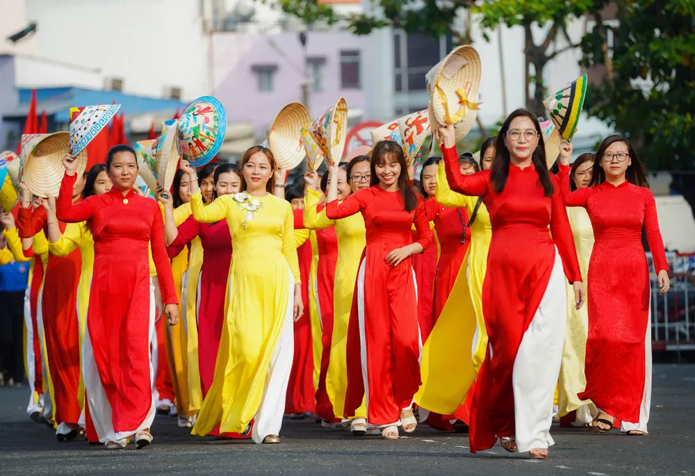 hoi thao quoc phong 8.jpg