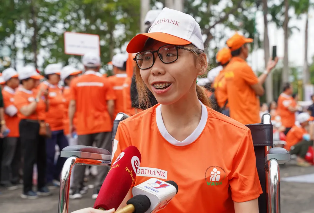 chat-doc-da-cam (13).jpg