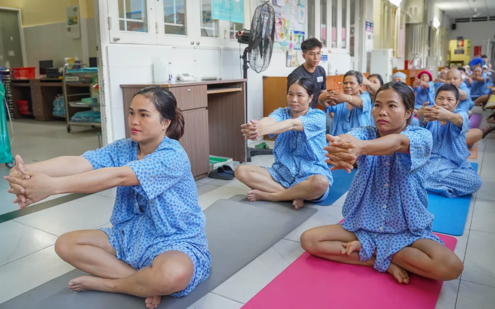 lop-yoga-dac-biet (11).jpg