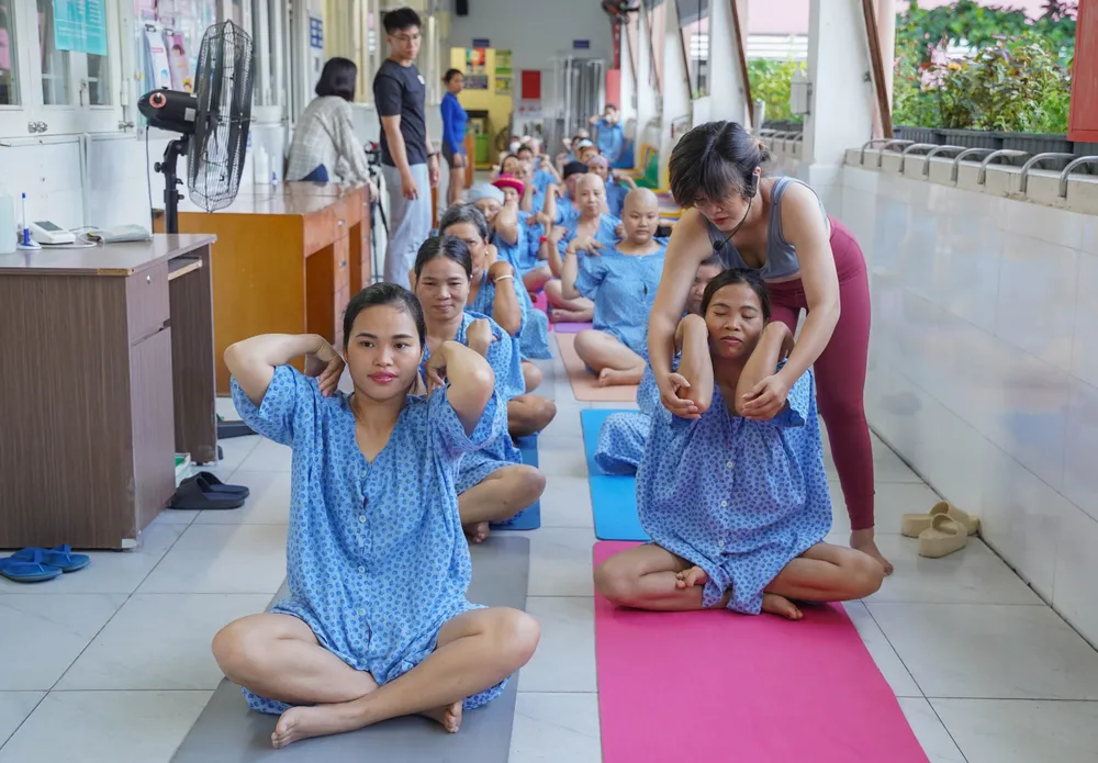 lop-yoga-dac-biet (13).jpg