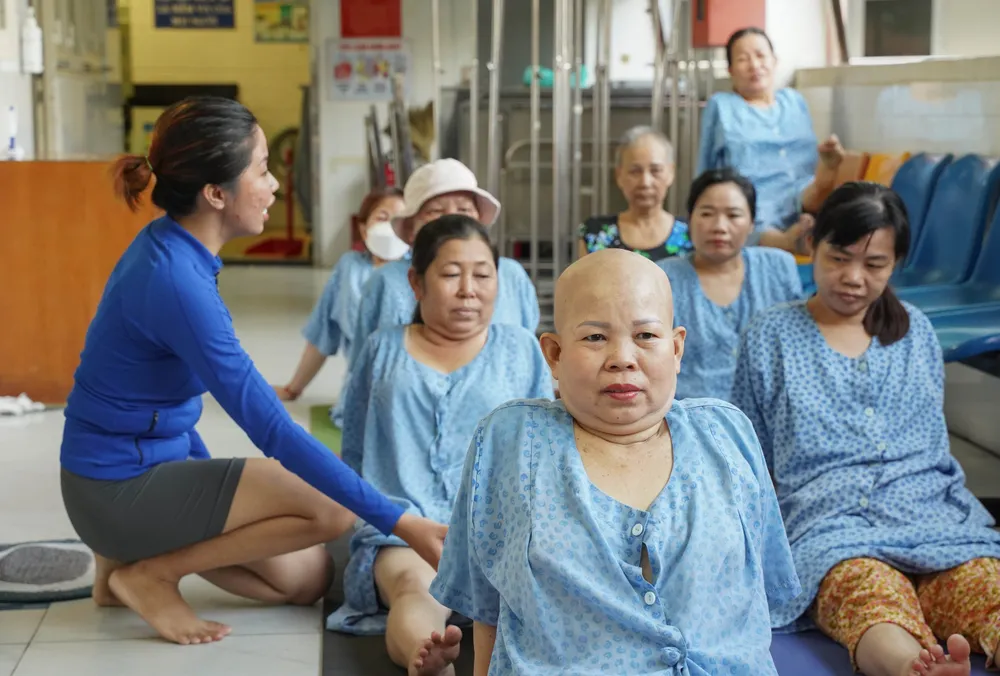 lop-yoga-dac-biet (8).jpg