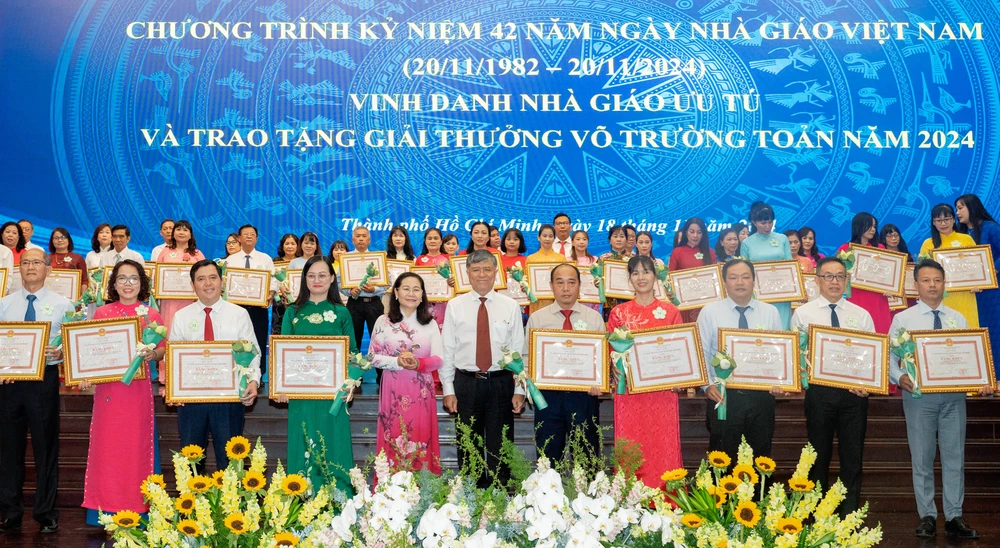 TP.HCM vinh danh 14 nhà giáo ưu tú và 50 nhà giáo tiêu biểu đạt Giải thưởng Võ Trường Toản 2024
