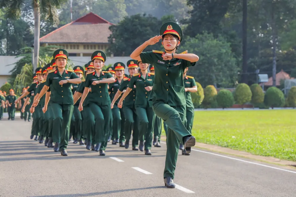 Cán bộ, chiến sĩ khối cơ quan Quân khu 7 ra quân huấn luyện năm 2025