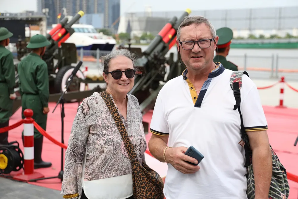 bến Bạch Đằng (1).jpg