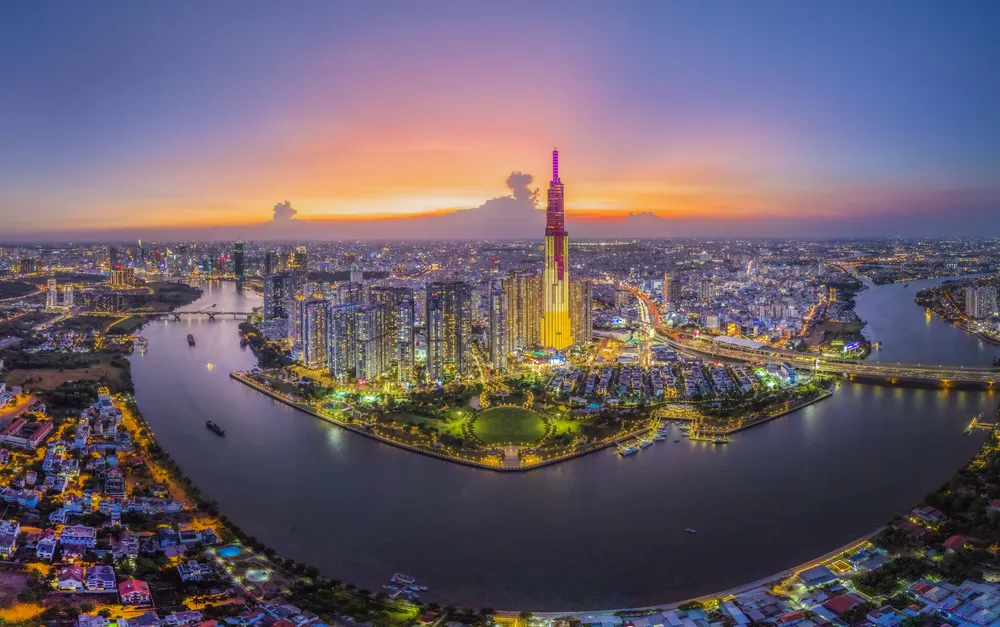 Hướng đi nào cho TP.HCM để đạt mục tiêu tăng trưởng hai con số, hướng đến siêu đô thị toàn cầu?.jpg