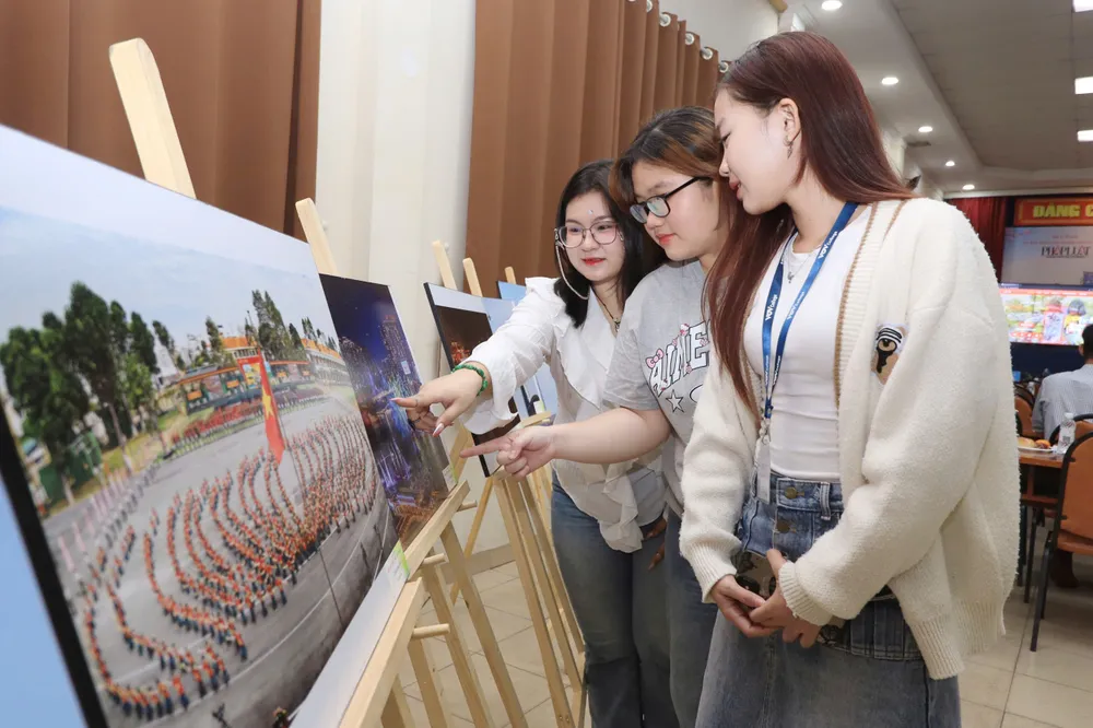 TP.HCM -SẮC MÀU MỚI MÙA 2 - NGUYỆT NHI (23).jpg