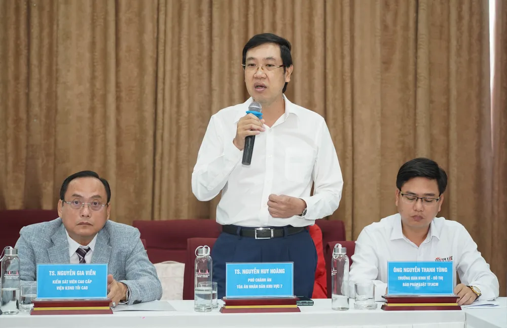 Tọa đàm - ĐT Luật ở Việt Nam hiện nay - Thuận Văn (37).jpg