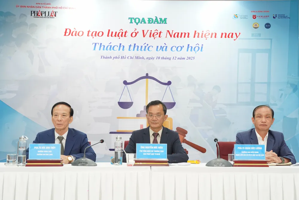 Tọa đàm - ĐT Luật ở Việt Nam hiện nay - Thuận Văn (65).jpg
