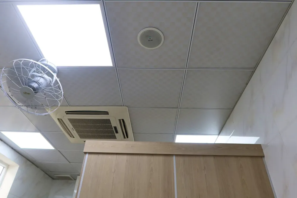 khi-nha-ve-sinh-benh-vien-xin-nhu-khach-san-5-sao 3.jpg