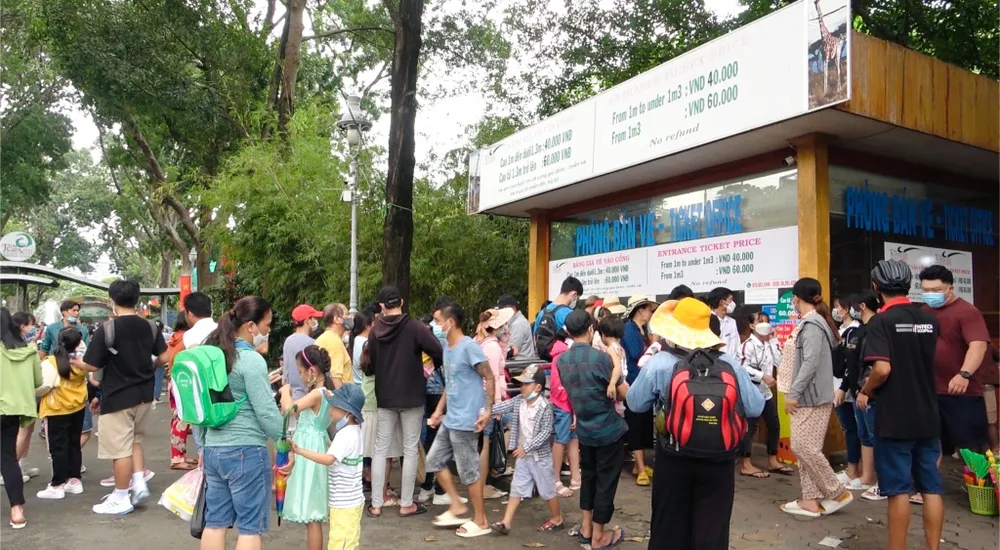 Thảo cầm viên giá vé giữ nguyên không thay đổi (người lớn 60.000 đồng/vé, trẻ em 40.000 đồng/vé). Ảnh: TRẦN MINH thao-cam-vien-8096.jpg