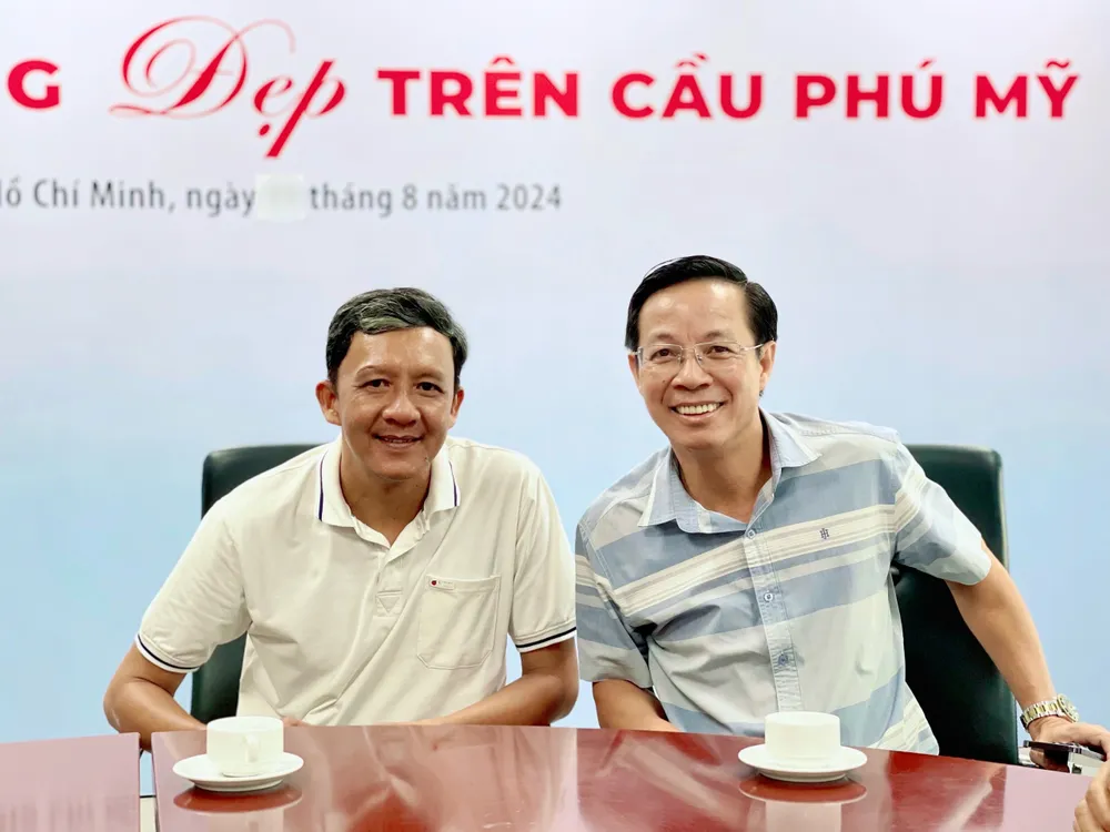 Anh Mai Lê Duy Quang gửi lời cảm ơn đến nhà tài trợ và bạn đọc của báo Pháp Luật TP.HCM đã quan tâm, hỗ trợ anh. Ảnh: TRẦN MINH anh Mai Lê Duy Quang.jpg