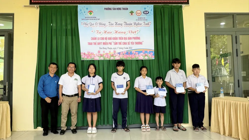 z5739577569433_70022b2d740a90cd4faff27080ddc7c0 (1).jpg