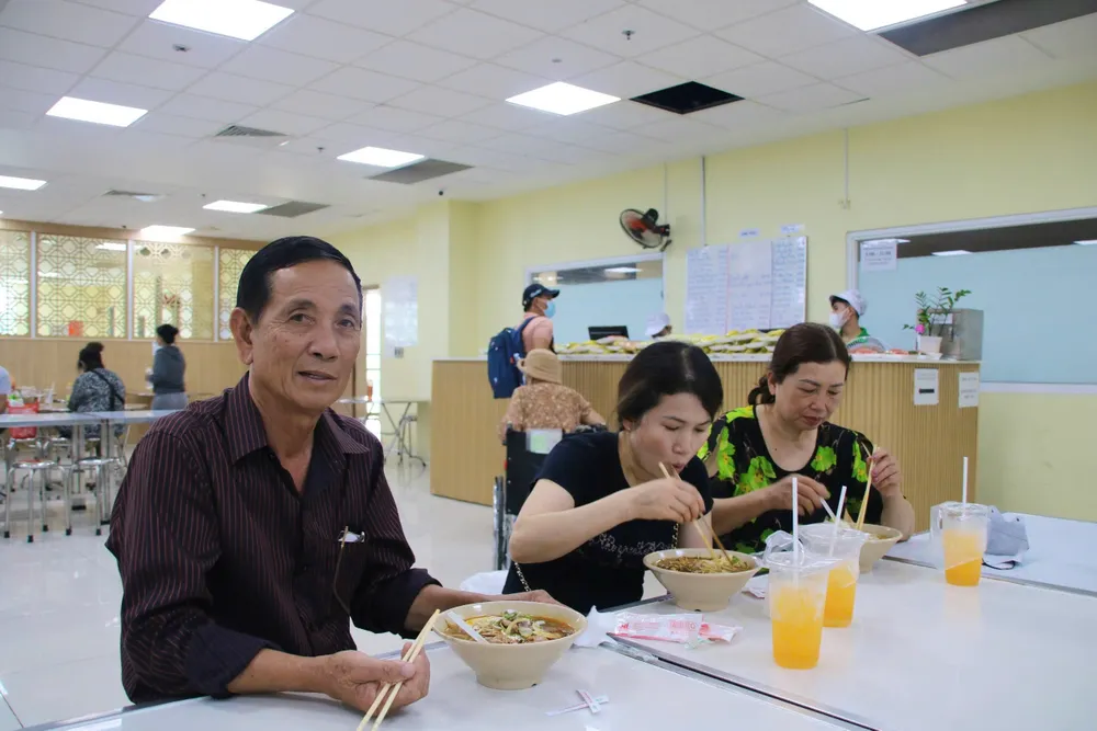 căn tin bệnh viện.jpg