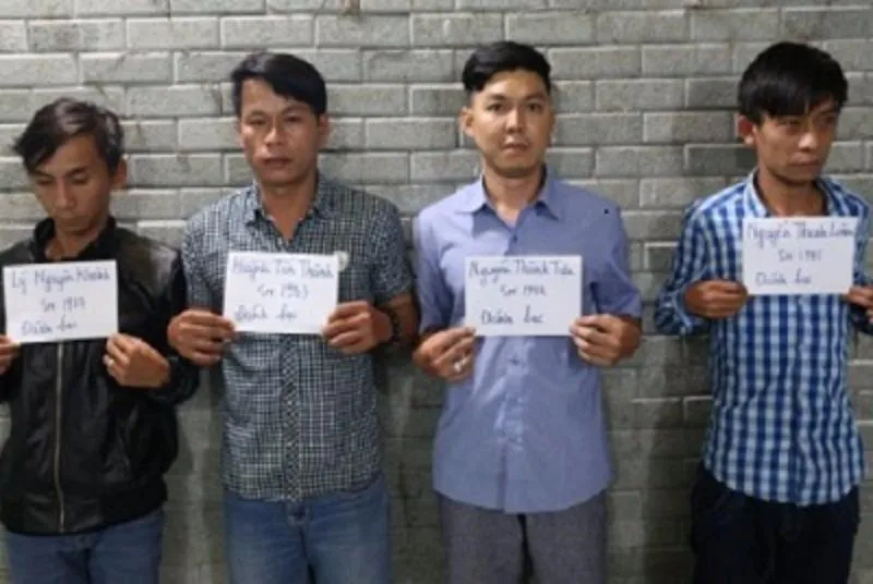 Bắt nhóm cá độ bóng đá qua mạng Internet ảnh 1 Nhóm cá độ bóng đá qua mạng internet bị công an bắt giữ