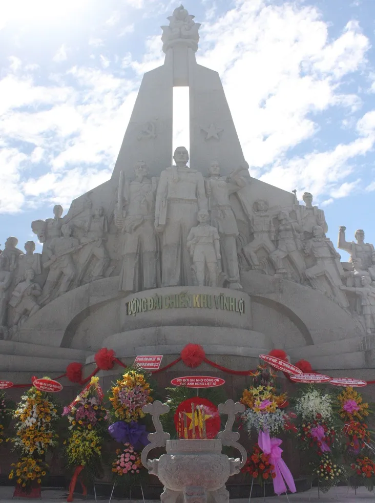 Khánh thành Khu di tích nơi hơn 1.000 anh hùng hy sinh ảnh 2 Khánh thành Khu di tích nơi hơn 1.000 anh hùng hy sinh ảnh 2