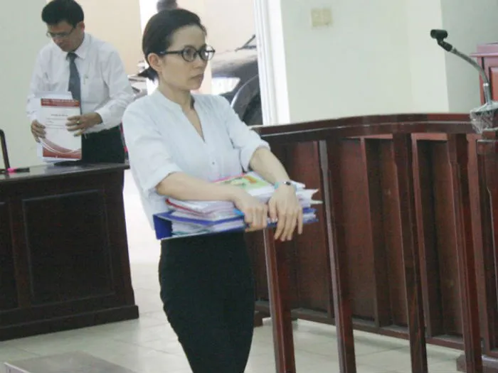 Tạm đình chỉ điều tra bị can, nữ Phó tổng GĐ kêu oan
