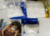 Bắt 1 phụ nữ bỏ nửa tỉ đồng mua 2,5 kg ma túy đá về bán lẻ