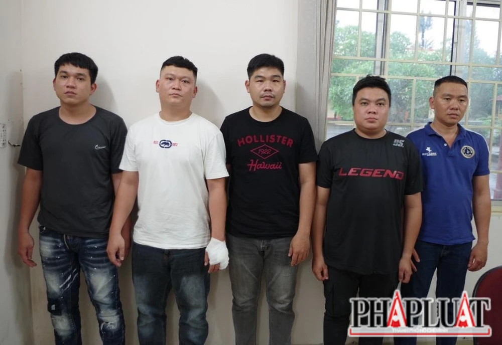 Các nghi can bị tạm giữ.