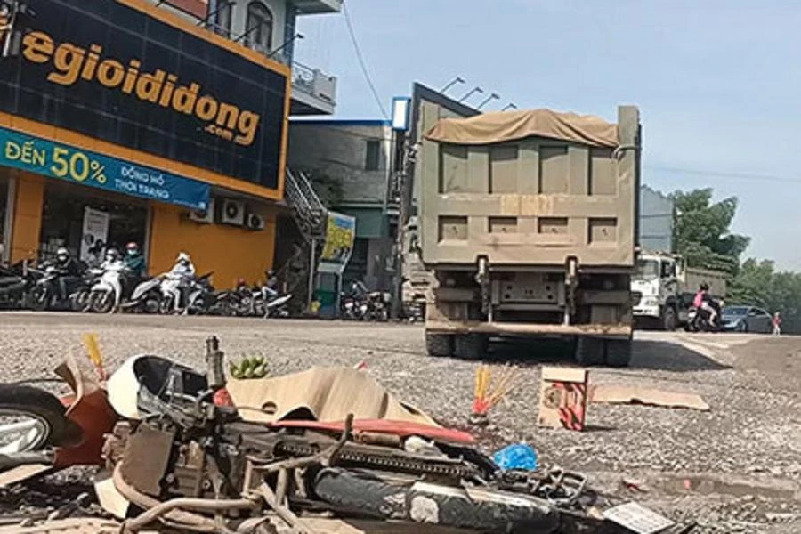 Hiện trường vụ tai nạn thương tâm. Ảnh: CTV