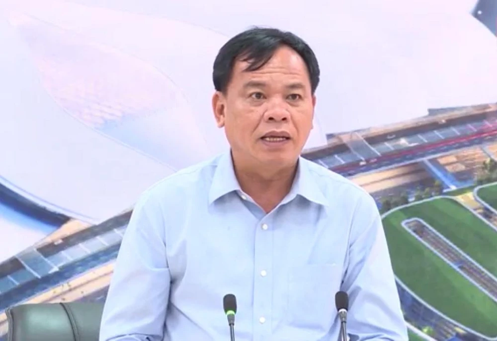 Phó chủ tịch UBND tỉnh Đồng Nai, ông Võ Tấn Đức phát biểu chỉ đạo cuộc họp. Ảnh: VH