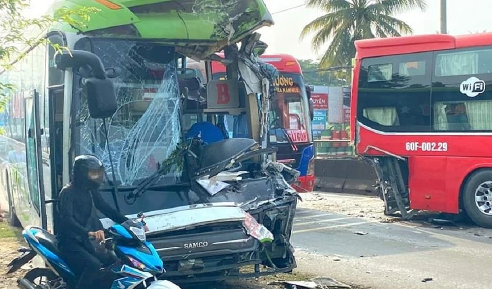 Hiện trường vụ tai nạn giao thông. Ảnh: AX.