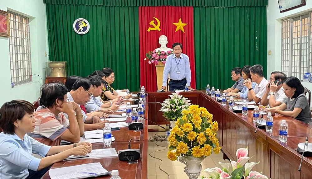 Phó giám đốc Sở Y tế Đồng Nai, ông Nguyễn Văn Bình làm việc với lãnh đạo các cơ sở y tế công lập trên địa bàn tỉnh. Ảnh: VH. Phó giám đốc Sở Y tế Đồng Nai, ông Nguyễn Văn Bình làm việc với lãnh đạo các cơ sở y tế công lập trên địa bàn tỉnh. Ảnh: VH.