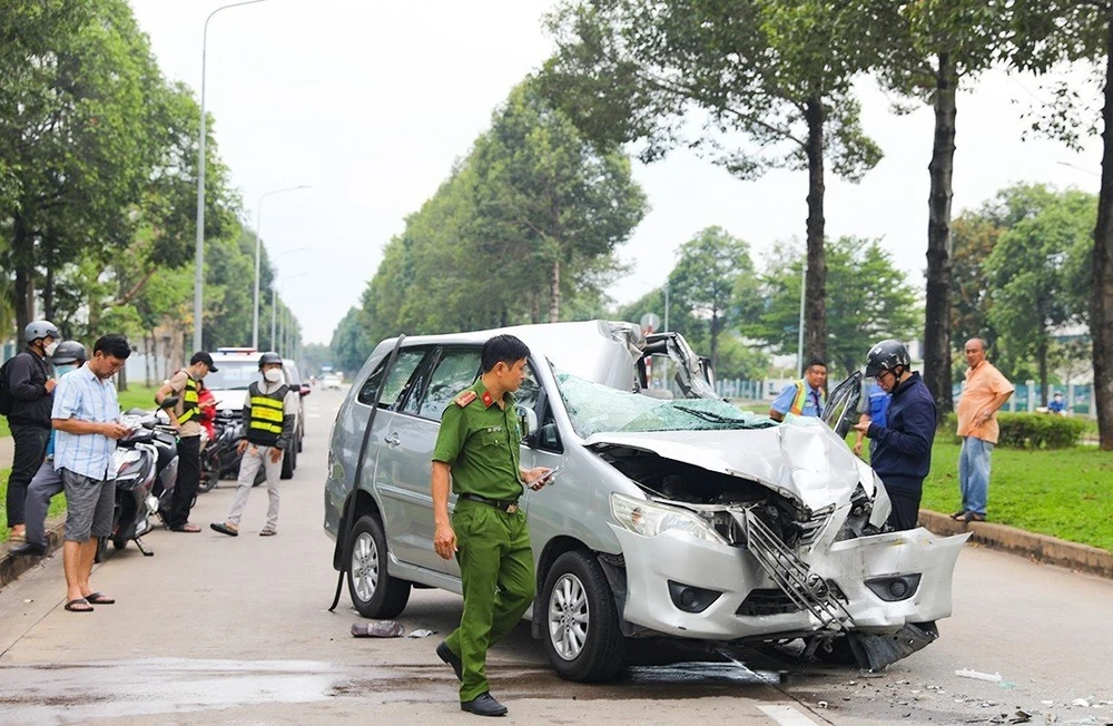 Hiện trường vụ tai nạn giao thông. Ảnh: VH.