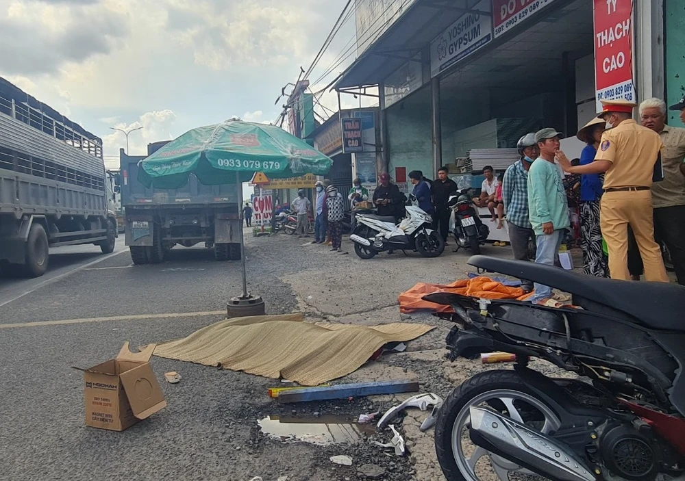 Hiện trường vụ tai nạn giao thông. Ảnh: VH.