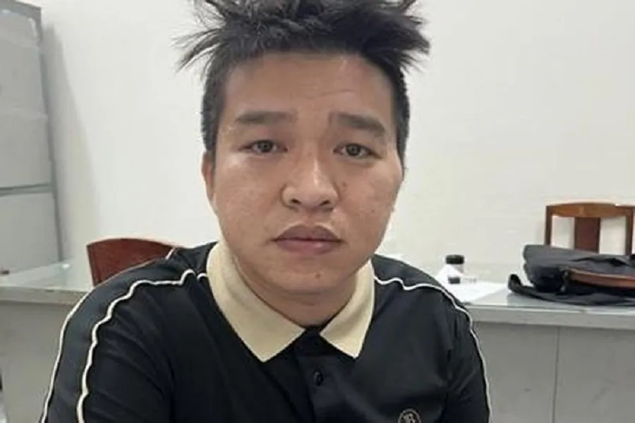 Nghi can Quách Trần Khánh Duy đầu thú cơ quan công an sau khi gây án. Ảnh: CA Nghi can Quách Trần Khánh Duy đầu thú cơ quan công an sau khi gây án. Ảnh: CA