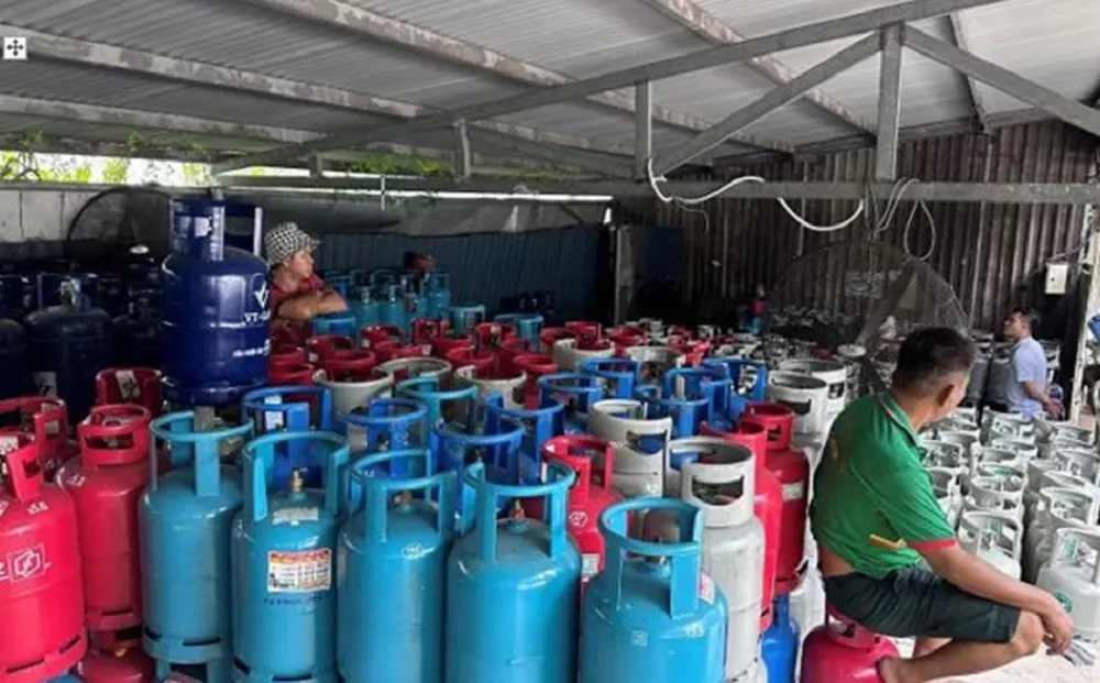 Khởi tố giám đốc công ty mở xưởng sản xuất gas giả