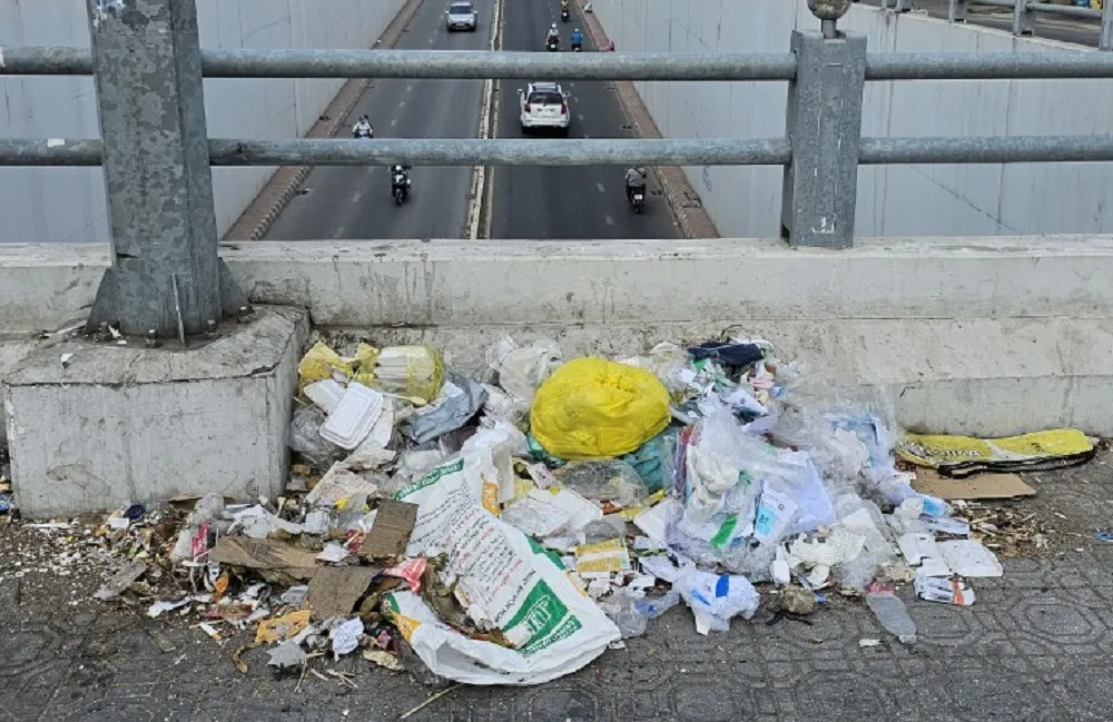 rác sinh hoạt.jpg