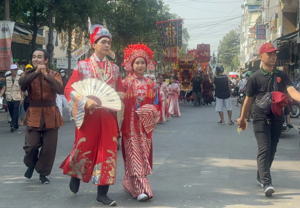 lễ nghinh thần 15.jpg