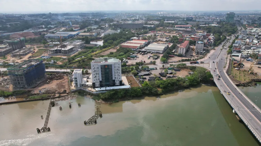 Trung tâm hành chính.jpg