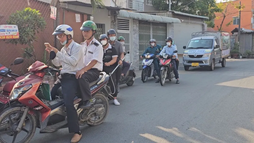 chó thả rông.jpg