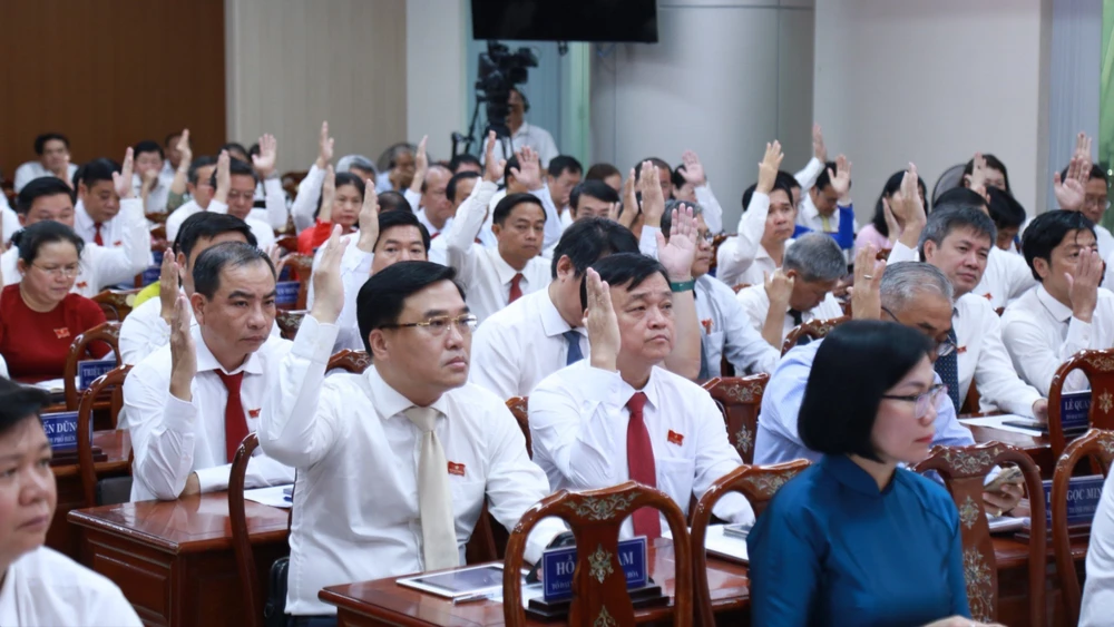 Các đại biểu tham dự Kỳ họp thứ 16, HĐND tỉnh Đồng Nai khóa X. Ảnh: VŨ HỘI Đồng Nai 3.jpg