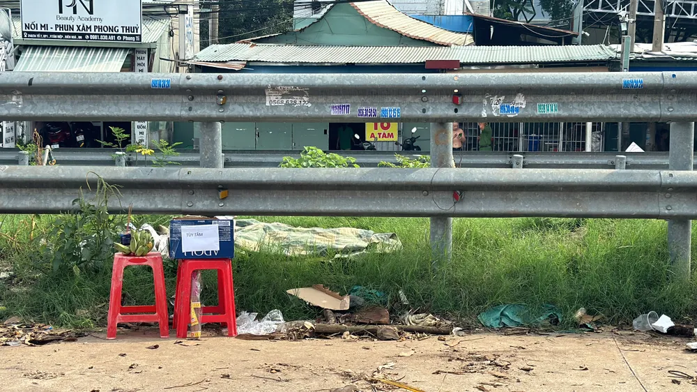 Hiện trường vụ tai nạn giao thông đường sắt. Ảnh: VH. Hiện trường vụ người bị tàu hỏa tông