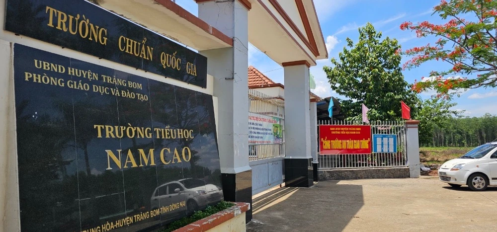 Công an điều tra...jpg