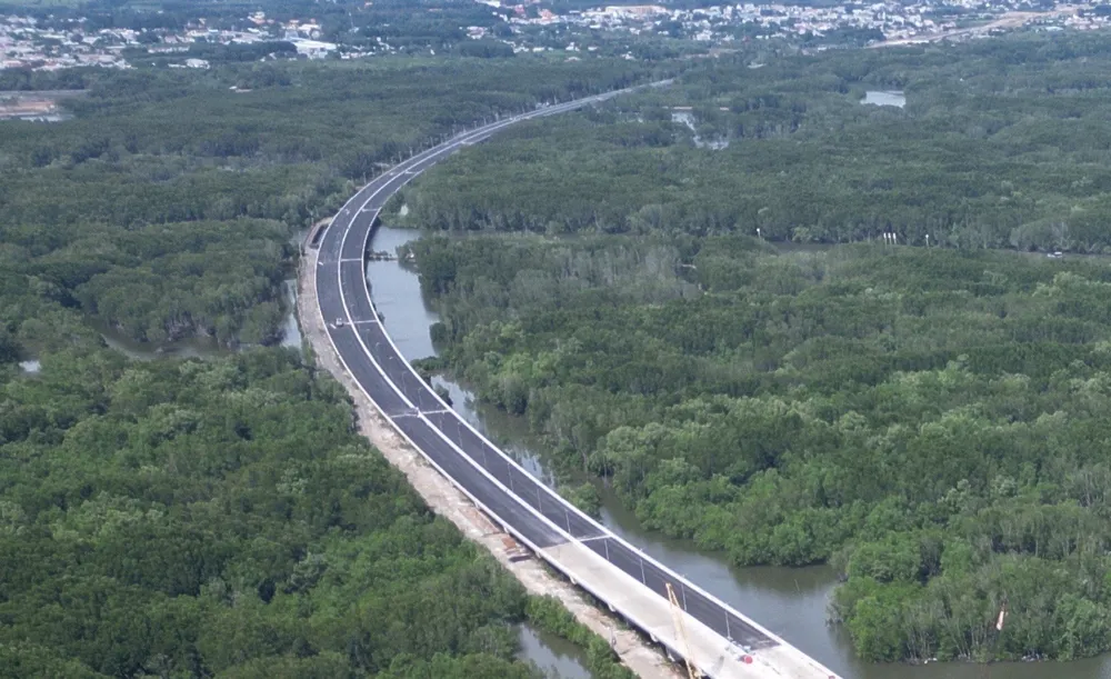 đường cao tốc.jpg