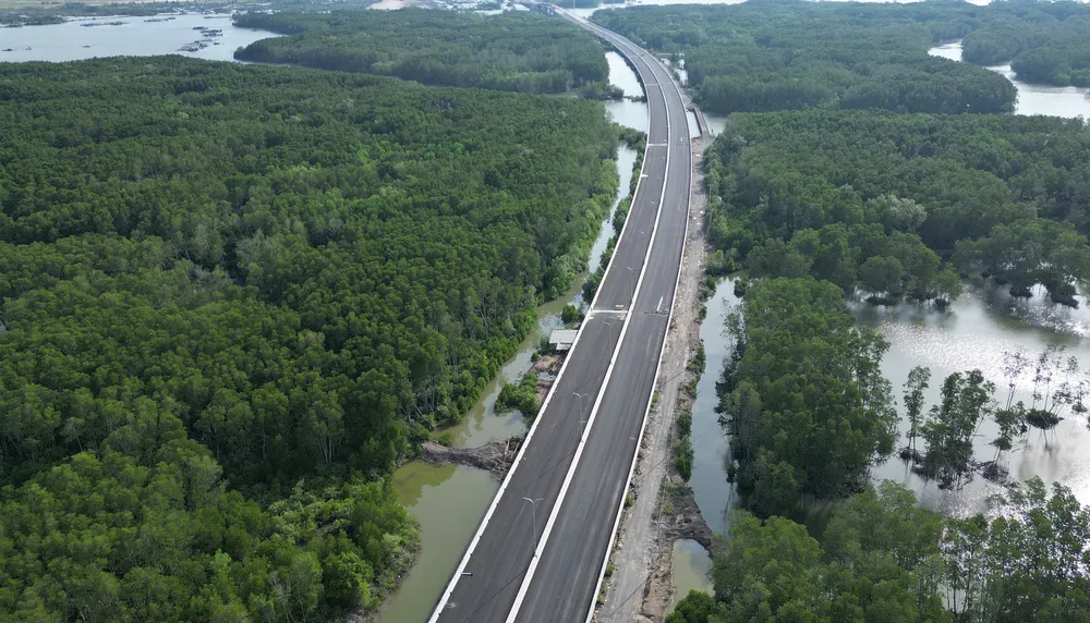 đường cao tốc 4.jpg