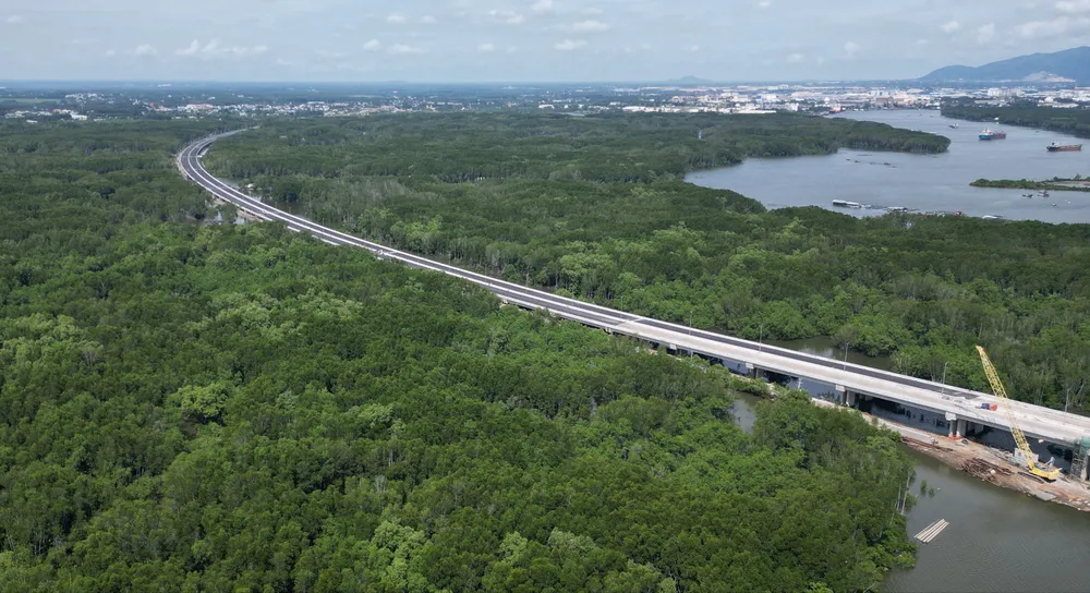 đường cao tốc.jpg