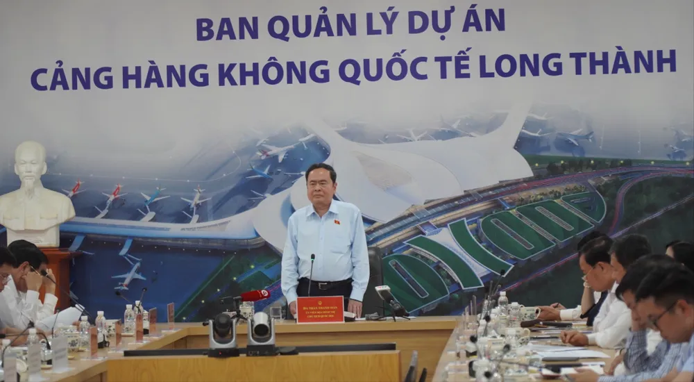 Chủ tịch Quốc hội phát biểu tại buổi làm việc. Ảnh: VŨ HỘI. chủ tịch quốc hội 7.jpg
