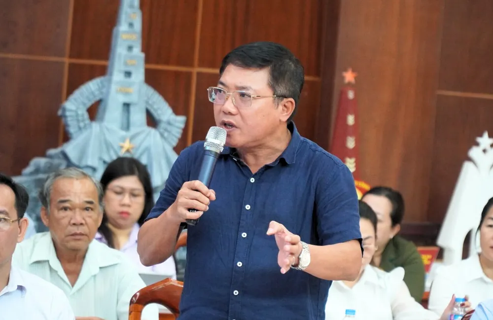 Ông Nguyễn Ngọc Hà, Giám đốc điều hành Ban quản lý dự án 85 Bộ GTVT nêu ý kiến tại cuộc họp. Ảnh: VŨ HỘI. lãnh đạo tỉnh Đồng Nai.jpg
