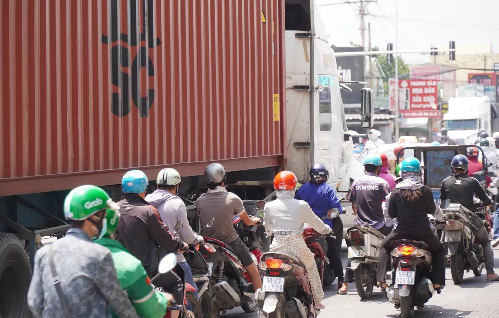 nút giao thông 3.jpg