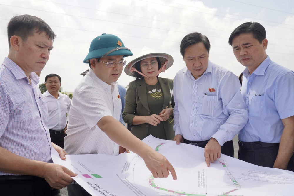 tái định cư 2.jpg